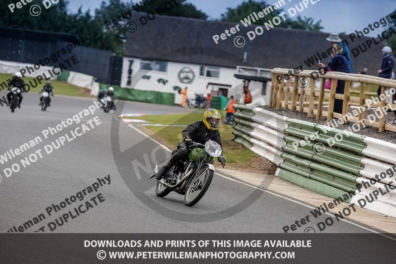 Vintage motorcycle club;eventdigitalimages;mallory park;mallory park trackday photographs;no limits trackdays;peter wileman photography;trackday digital images;trackday photos;vmcc festival 1000 bikes photographs